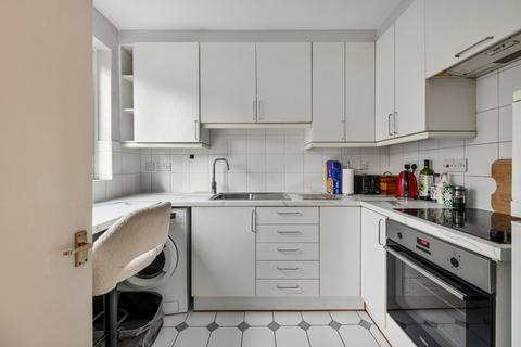 undefined, Devonport, Southwick Street, London