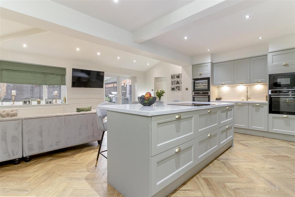 Living Dining Kitchen - F.jpg