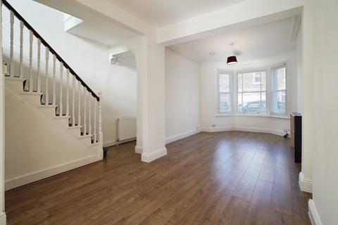 3 bedroom terraced house for sale, Eversleigh Road, London SW11
