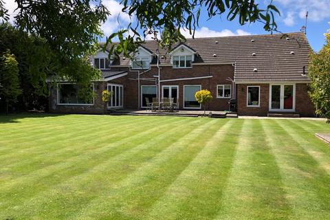 6 bedroom detached house for sale, 47 Altcar Road, Merseyside L37
