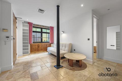 undefined, Wapping High Street, London, E1W