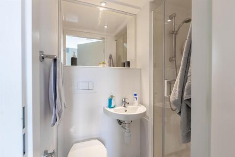 Studio to rent, Heavitree Road, Exeter EX1