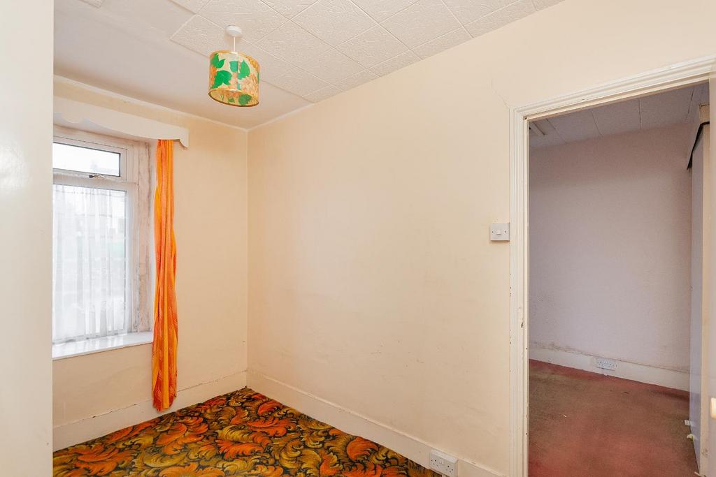 9 F3 RSG - Bedroom F.jpg