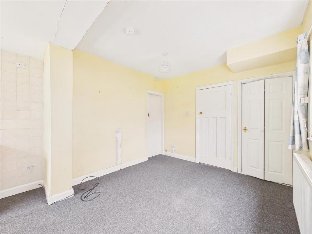 CAM05451 G0-PR0095-STILL004.jpg