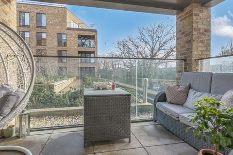 1 bedroom flat for sale, Carver House, 8 Spitfire Chase, Walton-on-Thames, KT12