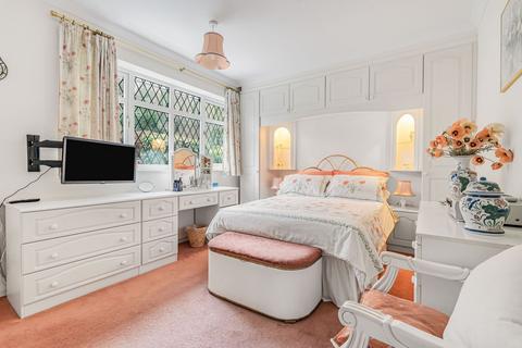 4 bedroom detached house for sale, Disraeli Crescent, High Wycombe HP13