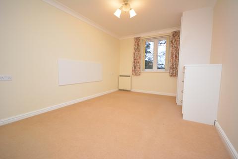 2 bedroom apartment to rent, Broomfield Road, CM1