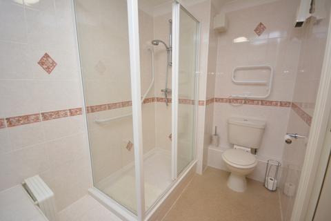 2 bedroom apartment to rent, Broomfield Road, CM1