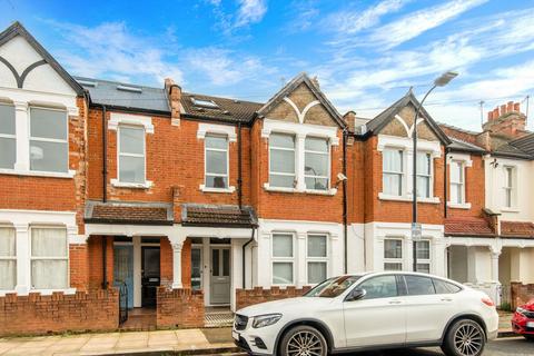 4 bedroom flat to rent, Willow Vale, London W12