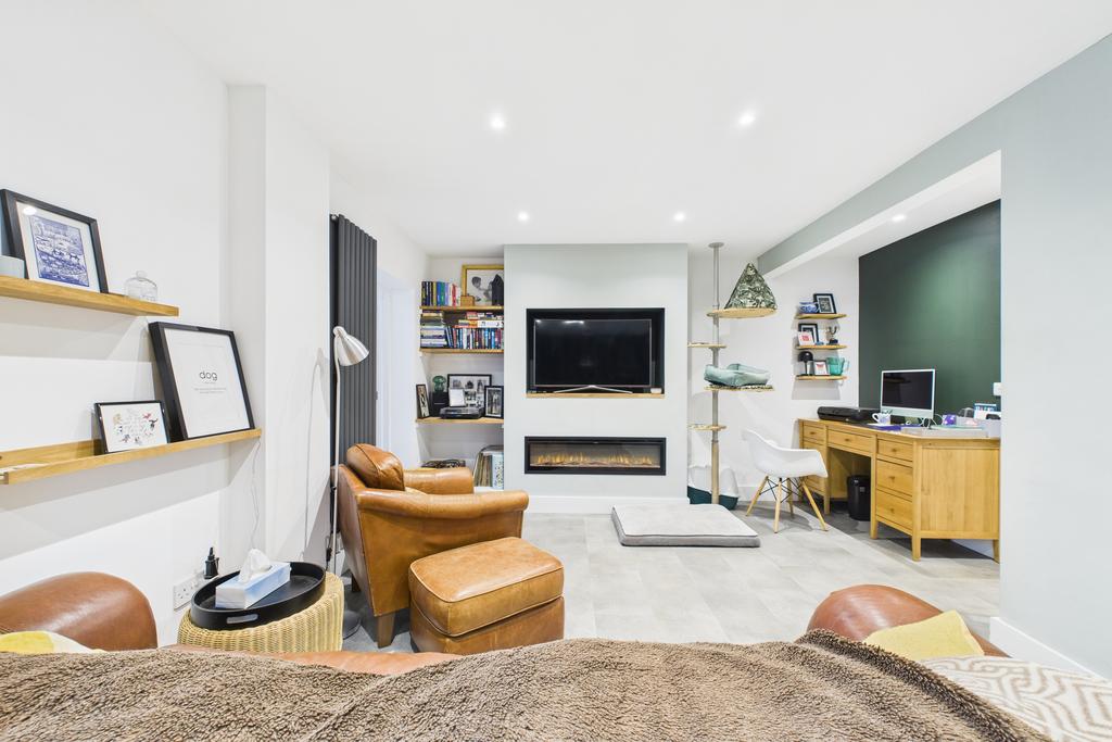 Cam05449 g0 pr0045 still005