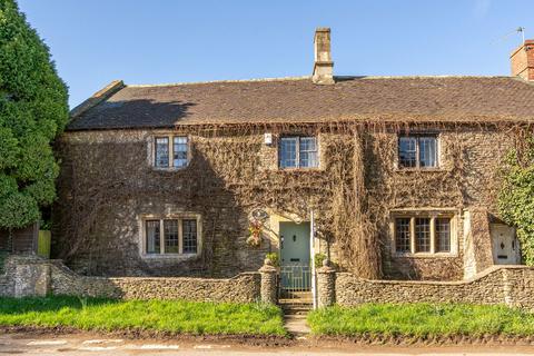 3 bedroom cottage for sale, Upper Castle Combe