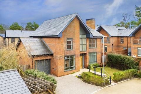 3 bedroom detached house for sale, Longcross, Surrey