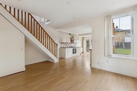 3 bedroom semi-detached house for sale, Byfleet