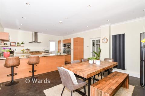 undefined, London Road, Sittingbourne ME9