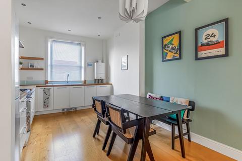 2 bedroom flat for sale, Leverton Street, London NW5