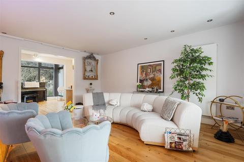 4 bedroom detached house for sale, Ridge Road, Childs Hill, London, NW2