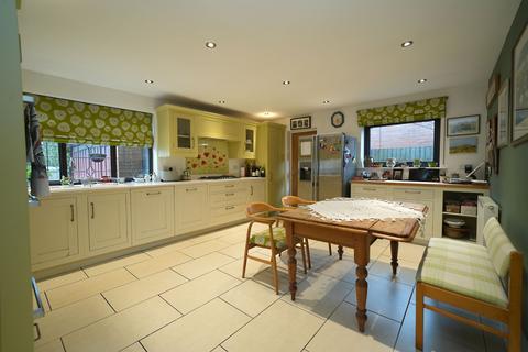 undefined, Tudor Close, Balsall Common, CV7