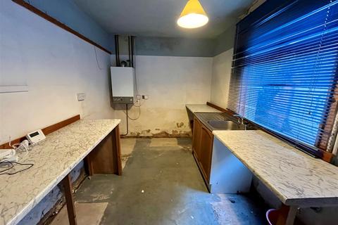 2 bedroom semi-detached house for sale, Myrtle Villas, Spring Bank, Hull
