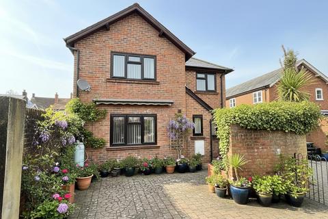 undefined, The George Mews, Ringwood, BH24 1AR