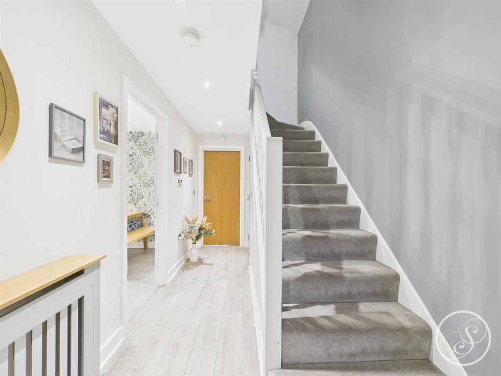 Entrance hall way