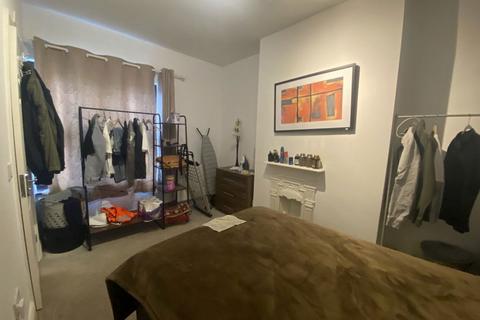 undefined, LARGE ROOM WITH PRIVATE SHOWER ROOM