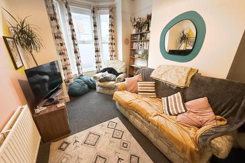 3 bedroom terraced house to rent, Pitcroft Road, Portsmouth PO2