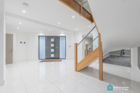 undefined, Twatling Road, Birmingham B45