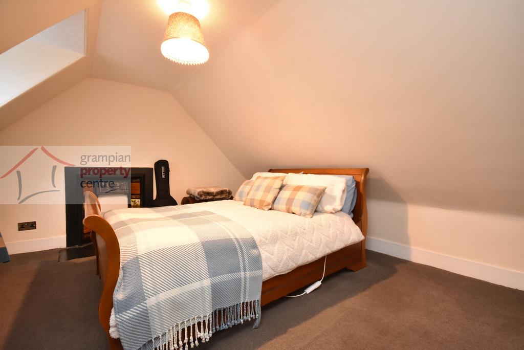 Bed 2.JPG