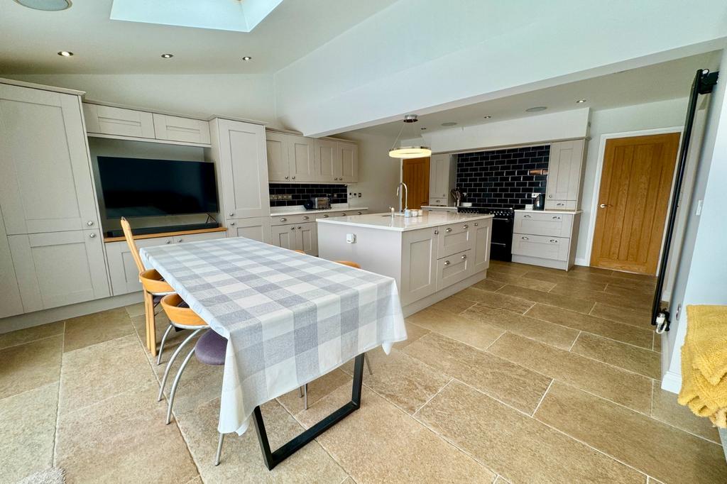 Kitchen/Family Room