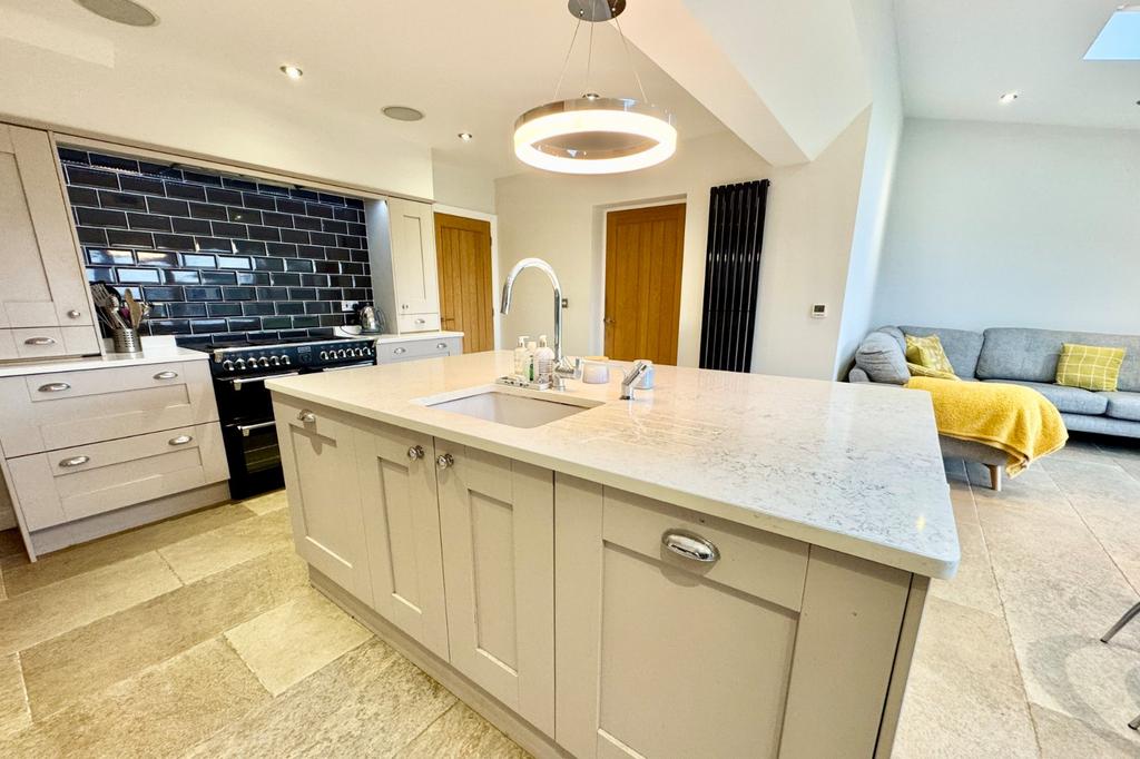Kitchen Family Room