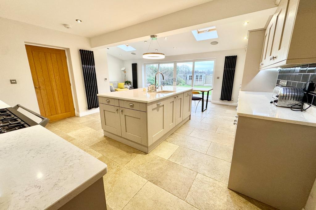 Kitchen Family Room