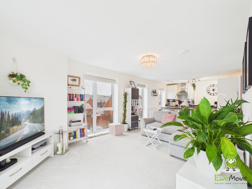 Ewe Move Estate Agents Basingstoke - 9 Lambert Cour