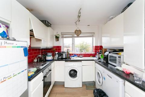 2 bedroom flat for sale, Buttermere Place, Watford, WD25