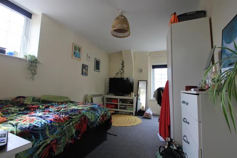 2 bedroom flat to rent, St Martins Court, St Martins Street, Brighton
