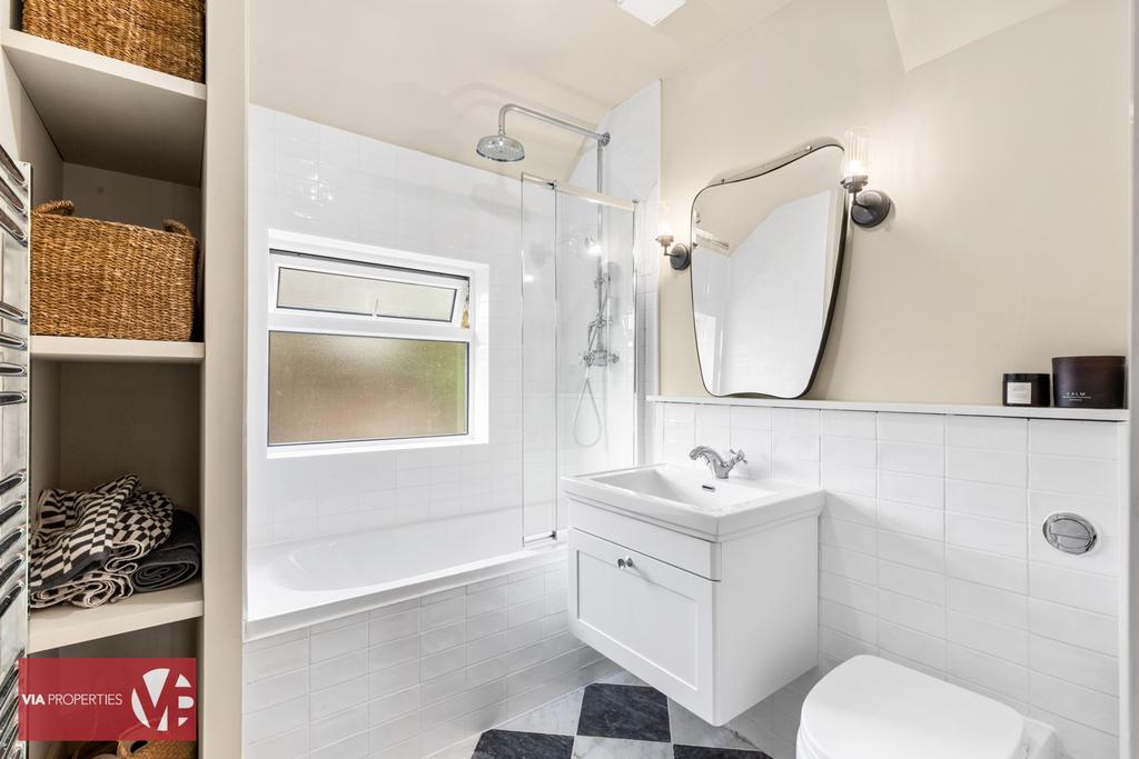 Family bathroom