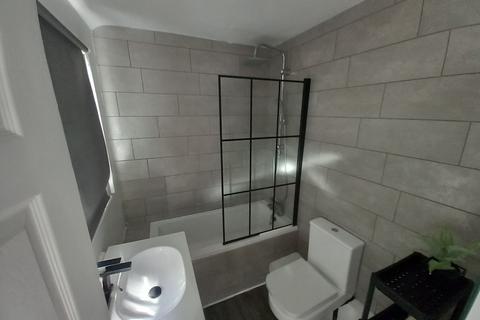 2 bedroom terraced house for sale, Compton Street, Stoke-on-Trent ST1