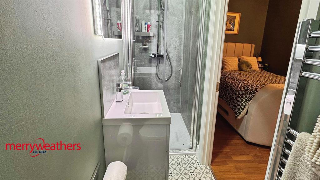 Ensuite