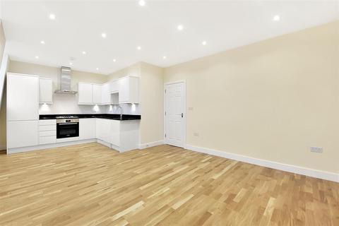 1 bedroom flat to rent, 46a King Street Twickenham