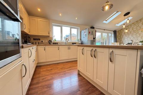 undefined, North Western Avenue, Northampton NN2