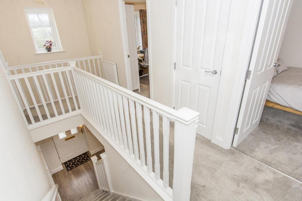 First Floor Galleried Landing