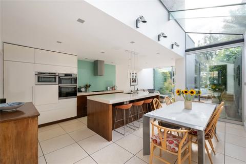 5 bedroom terraced house to rent, Franconia Road, Clapham SW4