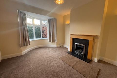 3 bedroom house to rent, Moor Hill Road, Huddersfield HD3