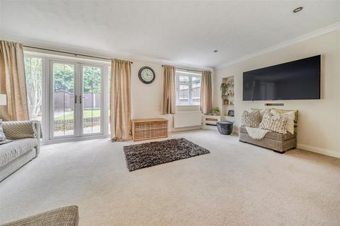undefined, Cambrian Close, Camberley GU15