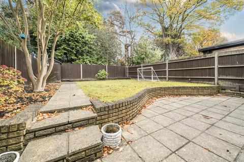 undefined, Cambrian Close, Camberley GU15