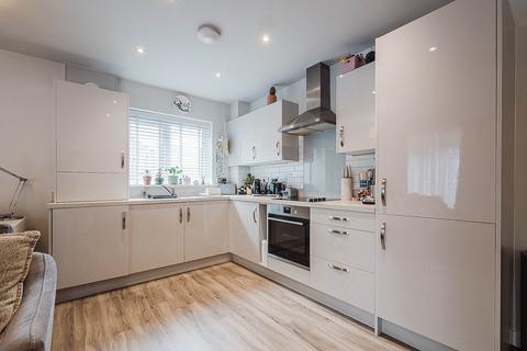 1 bedroom apartment for sale, Stretford Road, Urmston, Manchester, M41