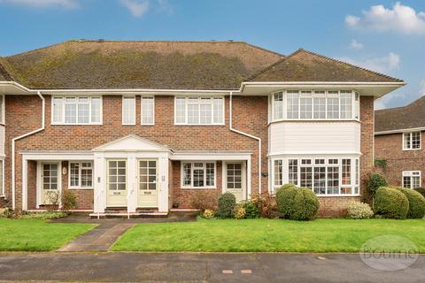 2 bedroom maisonette for sale, Trafalgar Court, Farnham, Surrey, GU9