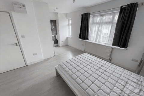 undefined, St. Leonards Gardens, Hounslow, TW5