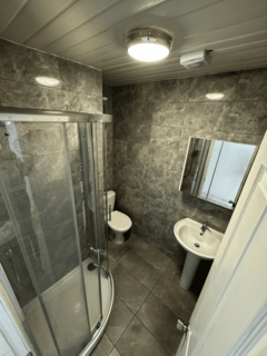 House share to rent, St. Leonards Gardens, Hounslow, TW5