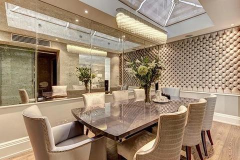 3 bedroom flat to rent, Green Street, Mayfair, London W1K