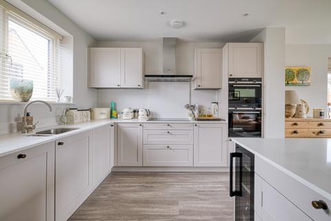 undefined, Central Wedmore